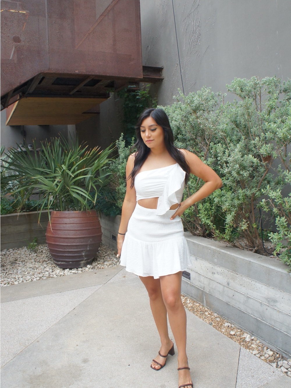 Women's White One-Shoulder Cutout Ruffled Mini Dress